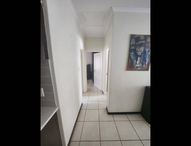 2 BEDROOM TOWNHOUSE FOR SALE IN OAKDENE
